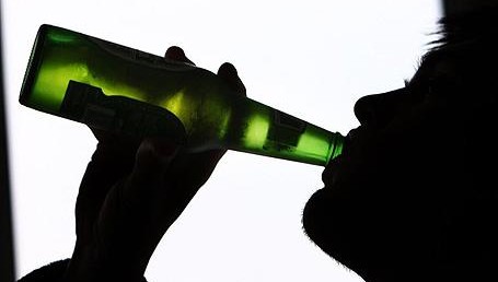 Húszmillió forintra csökken az alkoholok jövedéki biztosítéka