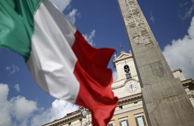 Egyre közeleg az olaszok döntése