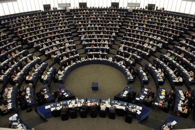 Megszavazta az Európai Parlament a párizsi egyezmény előírásainak végrehajtását
