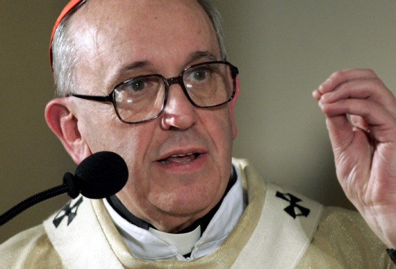 Ferenc pápa is megszólalt a migránsok védelmében