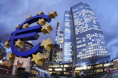 Az EKB nem változtatott az irányadó kamaton
