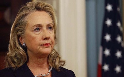 Hillary Clinton vigasztalhatatlanul zokogott