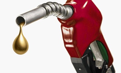 Pénteken csökken az üzemanyagok ára