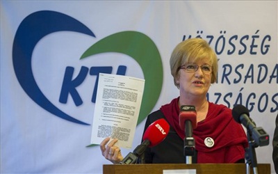 Romániai választások - A magyar jelöltek támogatását kéri Szili Katalin