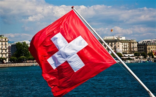 A helyiek munkaerőpiaci favorizálása mellett döntött Svájc