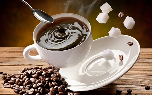 Esik az Arabica kávé és a cukor ára 