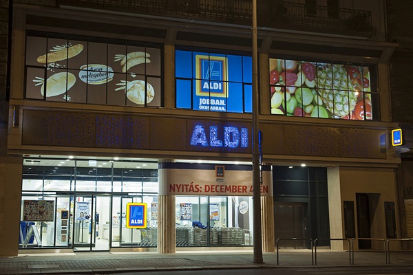 Csalók élnek vissza az ALDI nevével