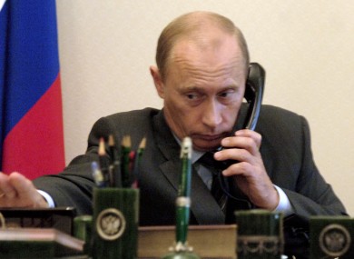 Először beszélt telefonon egymással Putyin és Macron