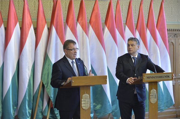 Orbán: megerősítésre szorul a bankrendszer