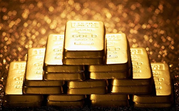 Az arany árfolyama emelkedett, a piac Jerome Powell megjegyzéseit emészti