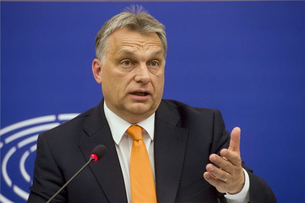 Orbán Viktor telefonon tárgyalt az amerikai külügyminiszterrel