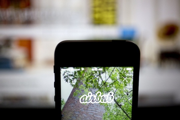 Kötelezettségvállalással zárult az Airbnb elleni versenyfelügyeleti eljárás 