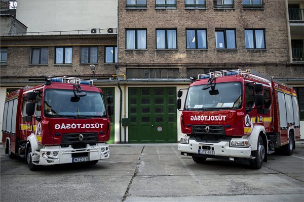 Szerda estig 340 alkalommal riasztották a tűzoltókat