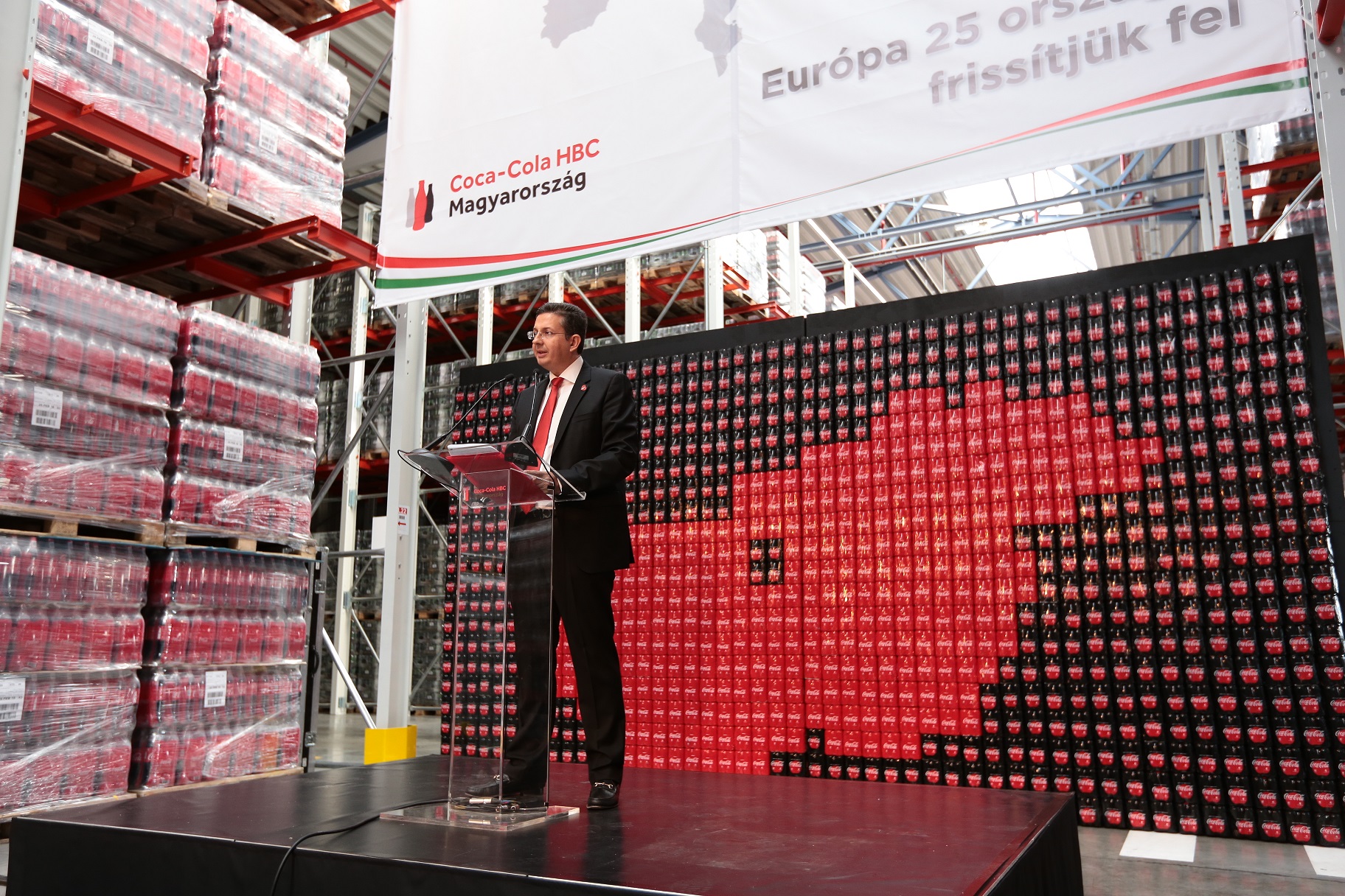 A Coca-Cola HBC Magyarország megépítette  az ország legnagyobb élelmiszeripari raktárát 