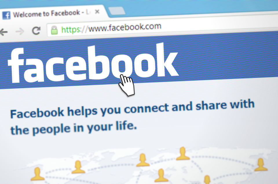 Adatkezelést valósít meg az álláskeresők Facebookjainak ellenőrzése 