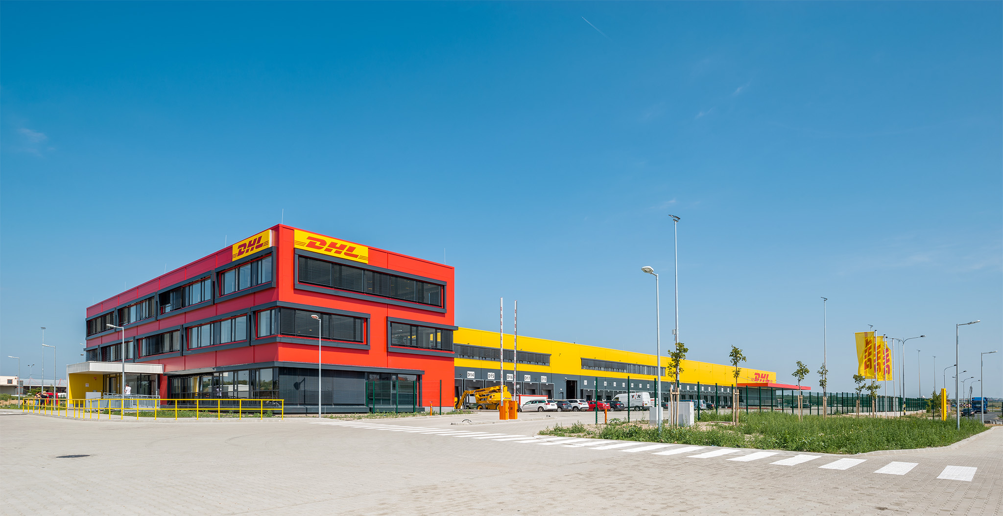 CBRE: A DHL új raktár- és irodaközpontjába költözött Ferihegyen 