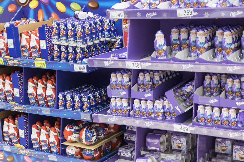 Paleo szaloncukorral és speciális édességekkel is készül az Auchan az ünnepi rohamra