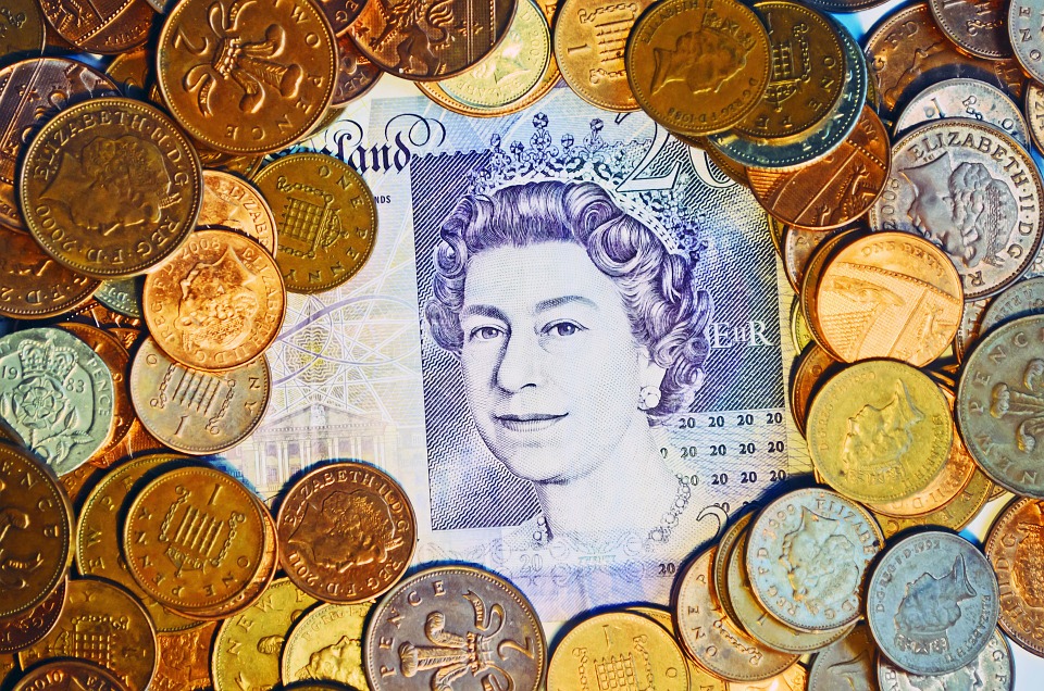 A Brexit-tárgyalások fejleményei alakítják az angol font árfolyamát 
