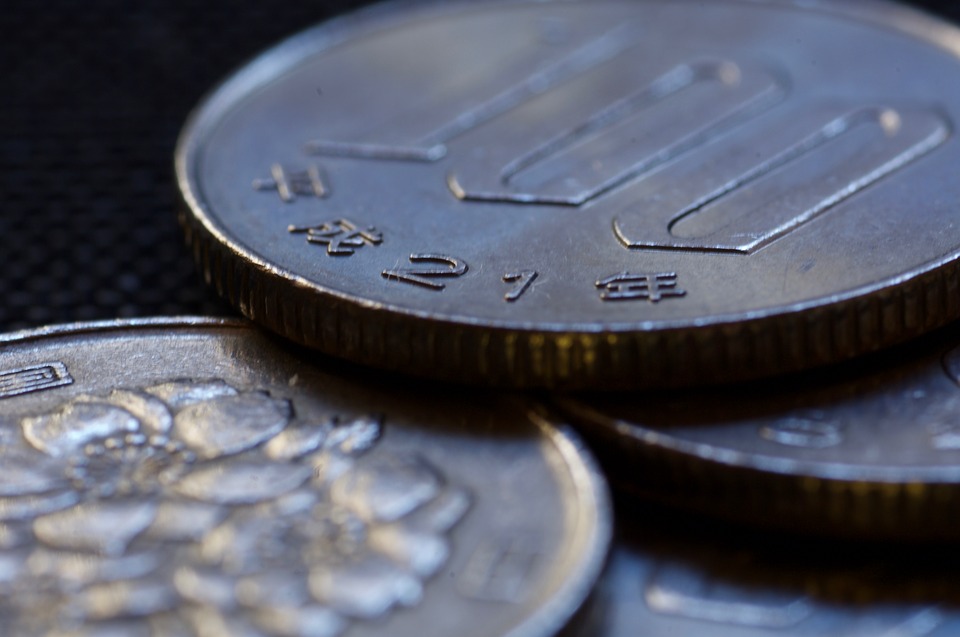 Ismét küzdenie kell a japán jegybanknak az erős jennel? 
