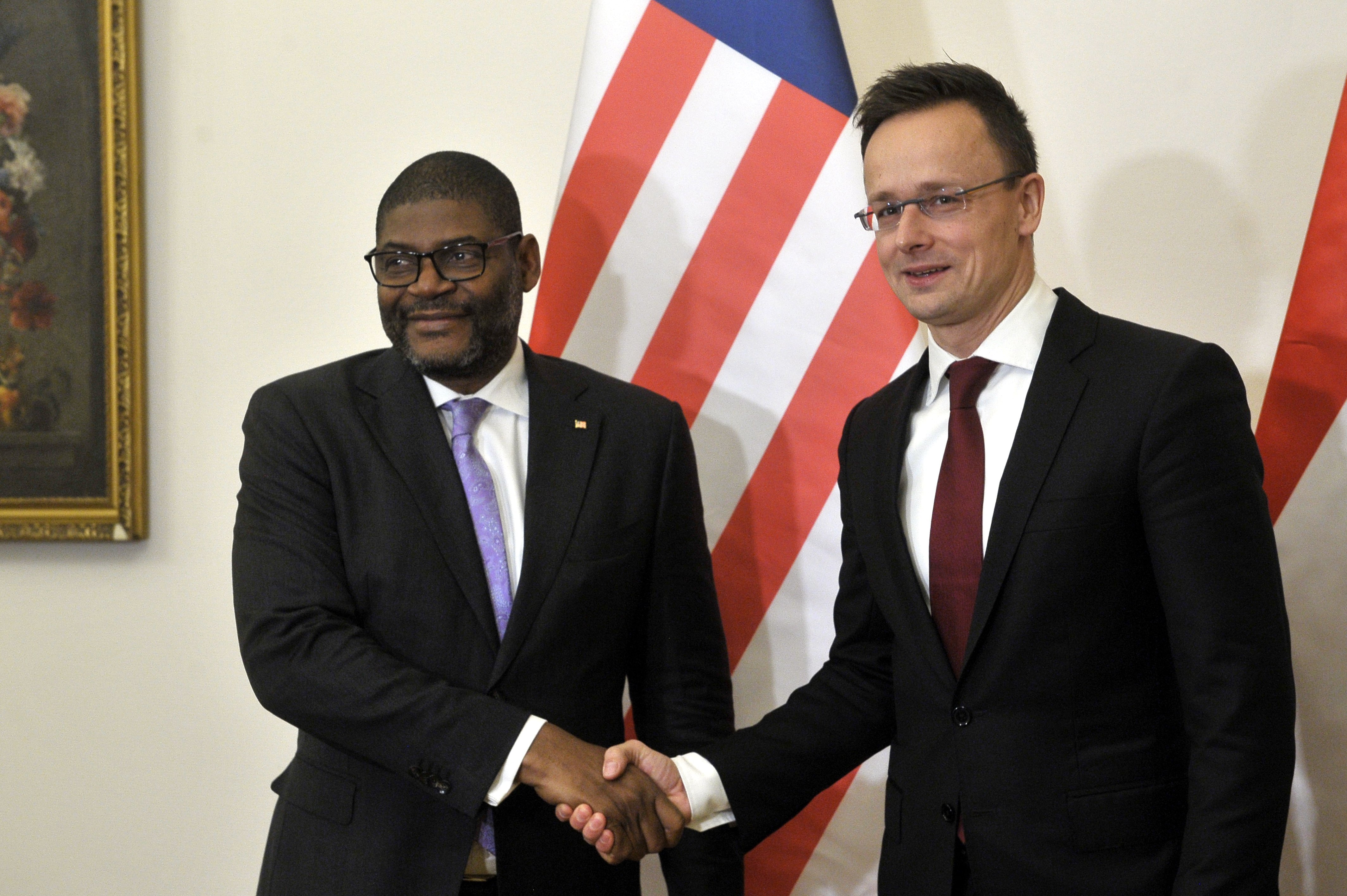 Először akkreditál Magyarország nagykövetet Libériába