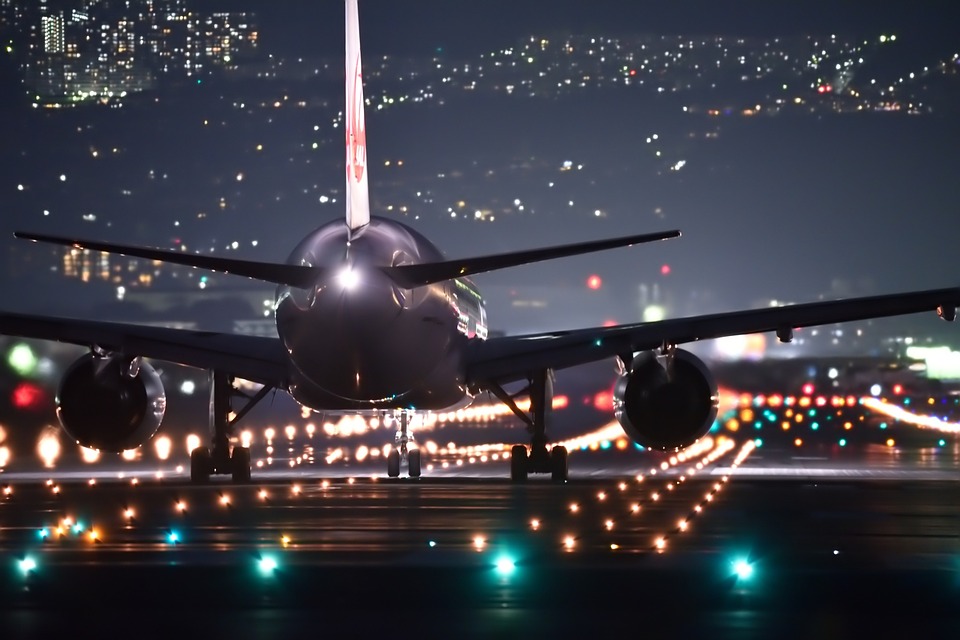 Folyamatosan csökken a globális légi áruszállítás volumene