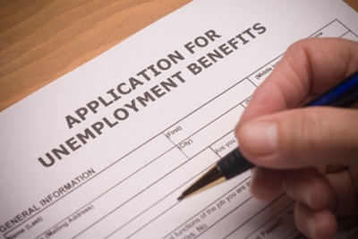 Nagy mértékben csökkent a munkanélküli segélyt kérő amerikaiak száma 