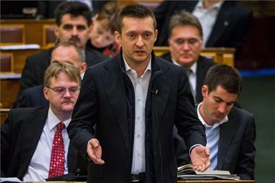 Nem tetszik a Fidesznek a gyorsvonati felár
