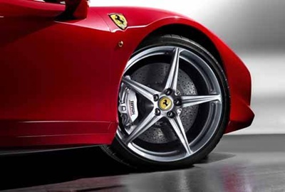 Drasztikusan csökkentek a Ferrari eladásai