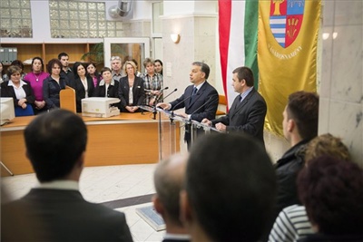 Orbán: a kormány özönvízszerű változásokat zúdított az országra