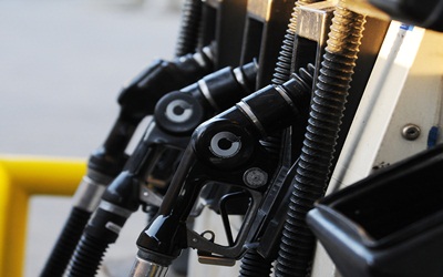 Önkiszolgáló töltőállomások 