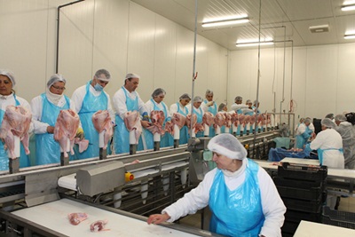 Eddig 34 milliárd forint támogatást kapott a húsfeldolgozó ágazat