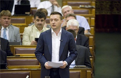 Rogán: Banktámogatási programot javasol Bajnai