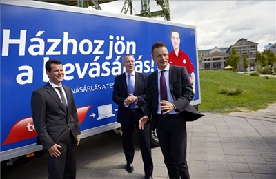 Mercedes kisteherautókkal bővíti flottáját a Tesco