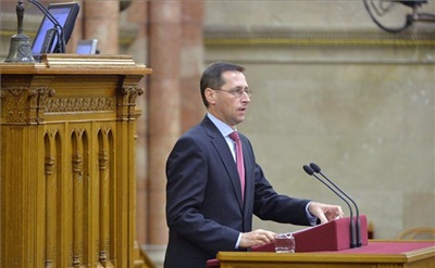 Varga: nem lesz jövőre adó és járulékemelés