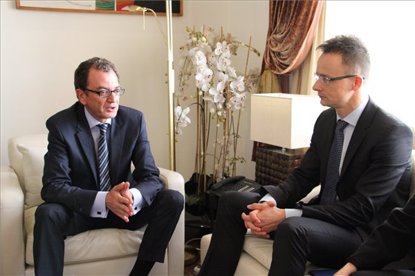 Marokkóban tárgyalt Szijjártó Péter