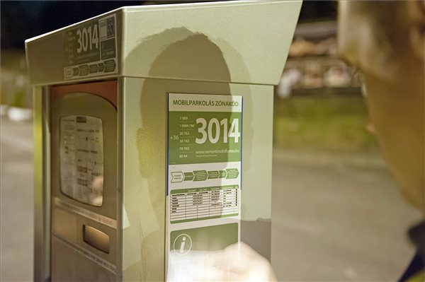 Mobilparkolás - Mától változik a hívószám