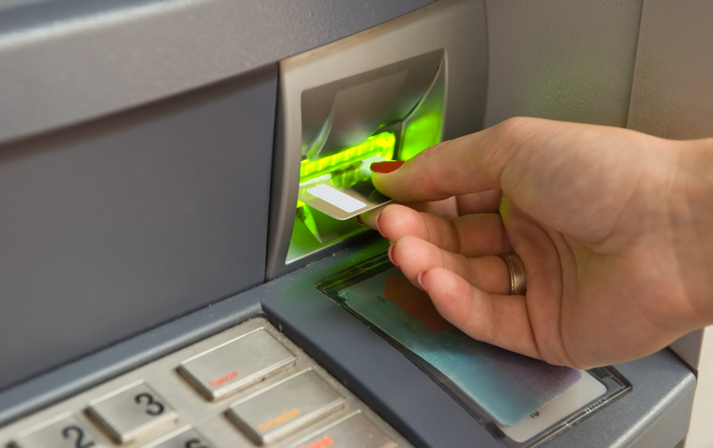 Szoknunk kell még, hogy az okos ATM-ből nem csak pénzt lehet felvenni