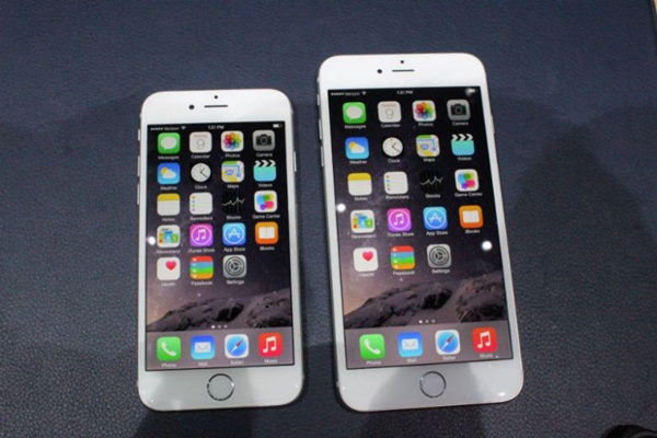 Bemutatták az új iPhone készülékeket