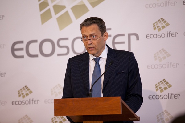 Egymilliárot ad a Kormány a csornai napelem-gyár beruházásához 