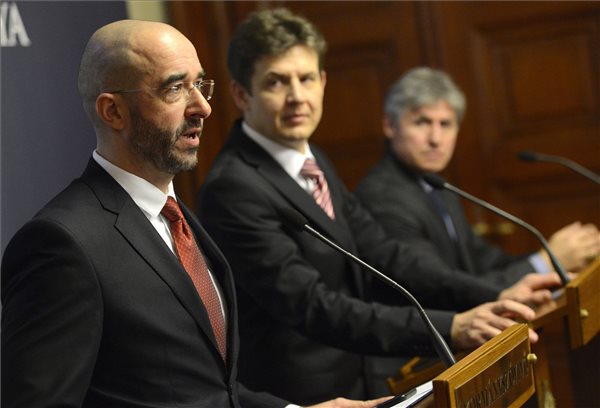 Paksi bővítés - Rendkívüli jelentőségű szerződéseket írt alá a kormány