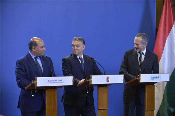 Orbán: a kormány és az EBRD tulajdont szerez az Erste Bank Hungary Zrt.-ben
