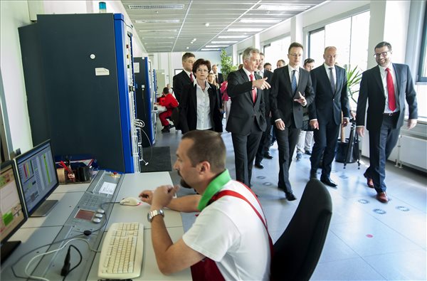 Elkészült az Audi motorfejlesztő központja