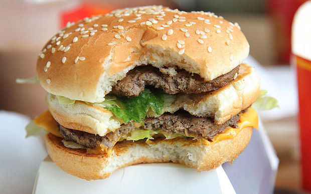 Az interneten árusítják az utolsó boszniai McDonald's-hamburgert