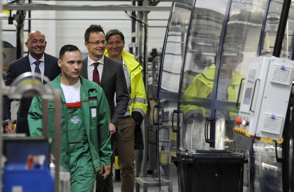 Új gyártósort avatott a HEINEKEN