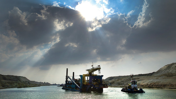 Hamarosan kész a Szuezi-csatorna kiszélesített szakasza