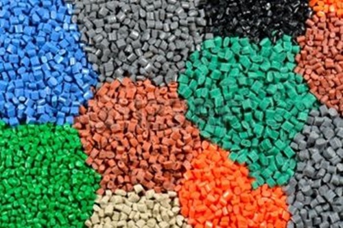 Újabb magyar cég léphet be a komposztálható műanyagok piacára