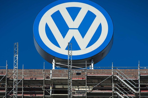 Az oroszországi Volkswagen leállította az autók kiszállítását a helyi kereskedőknek