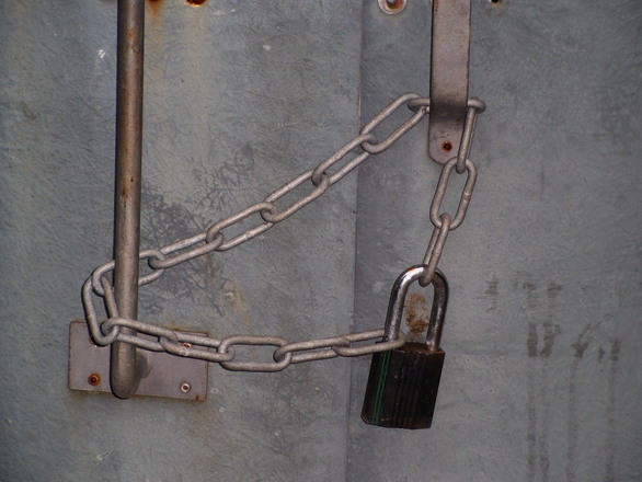 Bezárnak a guantánamói fogolytábor kapui 