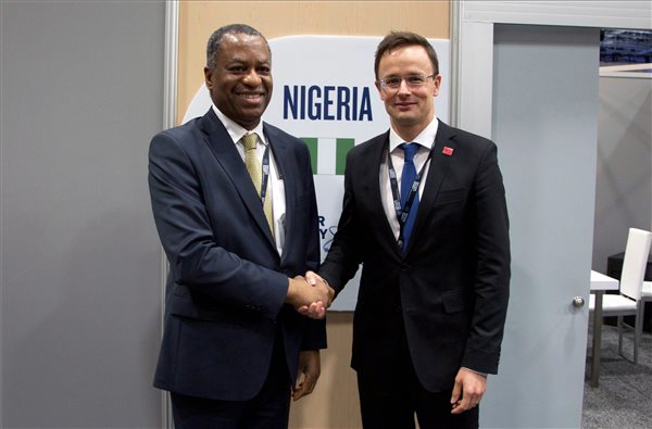 Szijjártó Péter megállapodásokat kötött brazil és nigériai kollégájával