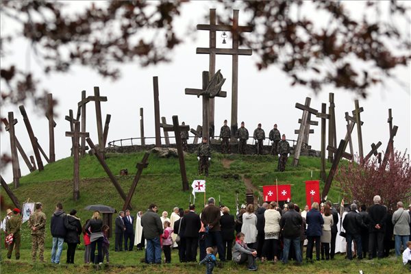 Saját ősi harcmodorunkkkal vertek meg minket